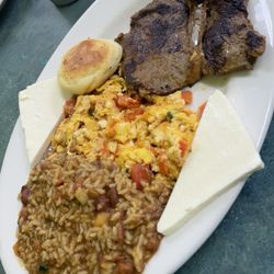 La Calidad Bakery - Eggs, rice and beans and steak