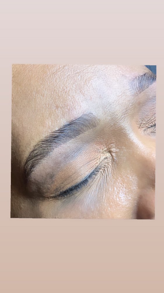 Lashed By Danii Logo
