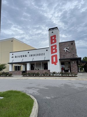 4 Rivers Smokehouse by null