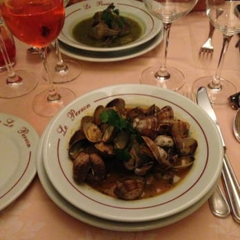 Le Perron - Poêlée de pétoncles - au fond artichaut a la romana - Italian Near Me - Paris, 75 Le Perron - Poêlée de pétoncles - au fond artichaut a la romana - Italian Near Me - Paris, 75