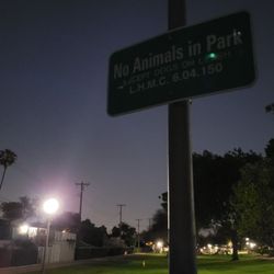 Las Lomas Park