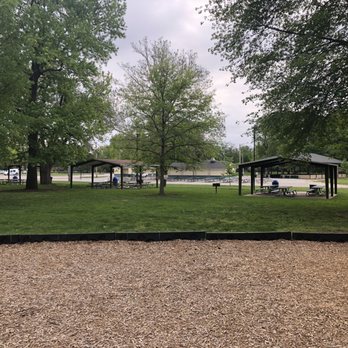O'fallon Community Park - Covered picnic tables - Parks Near Me - O'fallon, Illinois O'fallon Community Park - Covered picnic tables - Parks Near Me - O'fallon, Illinois
