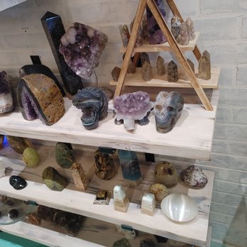 Wild HeArtist - Art Galleries Near Me - Hilo, Hawaii