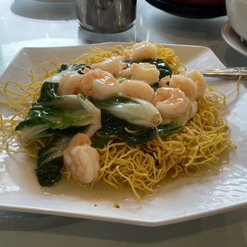 Oak Tree Inn - Shrimp Chow Mein Hong Kong Style - Chinese Near Me - South Pasadena, California Oak Tree Inn - Shrimp Chow Mein Hong Kong Style - Chinese Near Me - South Pasadena, California