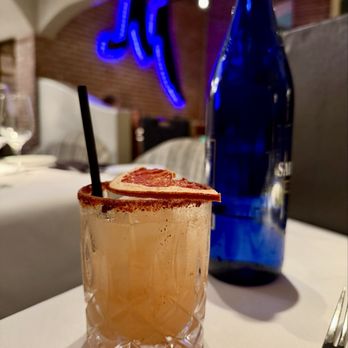 Montrio - Almost Paloma - New American Near Me - Monterey, California
