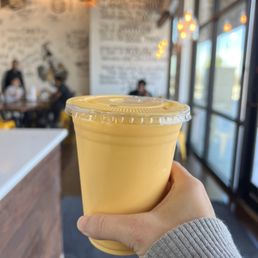 Mango lassi