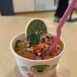 Baskin-Robbins - German chocolate birthday sundae