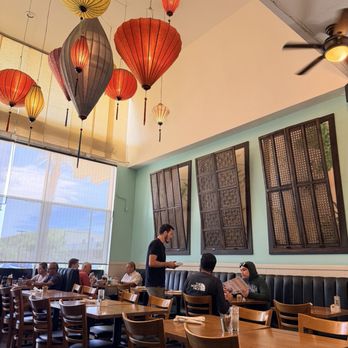 Palm Greens Cafe - Interior - Breakfast & Brunch Near Me - Palm Springs, California