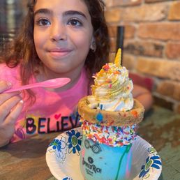 Unicorn M&M Milkshake Unicorn M&M Milkshake