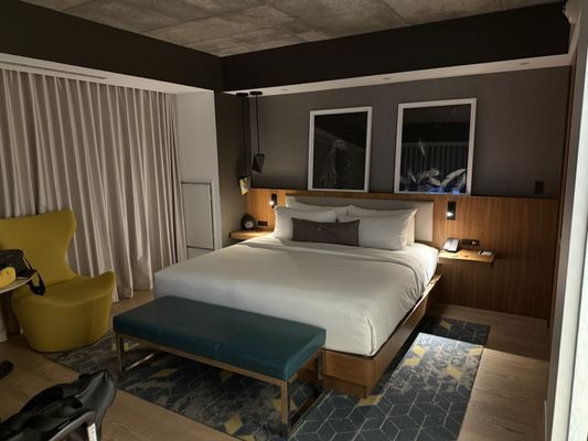 Humaniti Hotel Montreal Autograph Collection by null