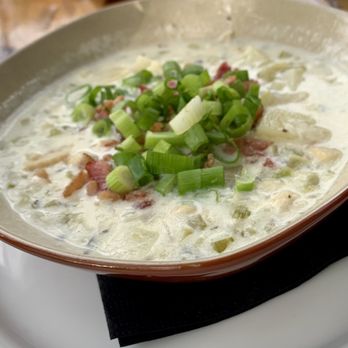 19 Raw - Claim Chowder:) - Seafood Near Me - Edgartown, Massachusetts