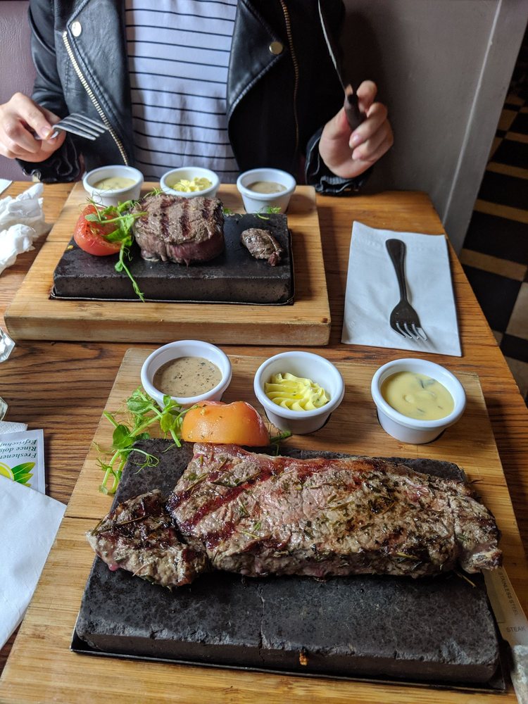 THE QUEENS BAR AND RESTAURANT 43 Photos & 42 Reviews 12 Castle