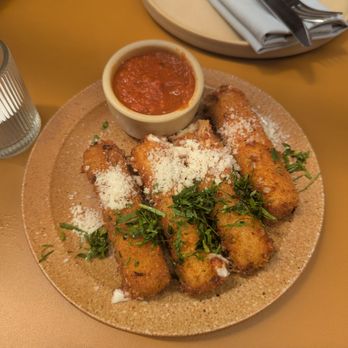 Cosetta - Mozzarella Sticks - Italian Near Me - Santa Monica, California