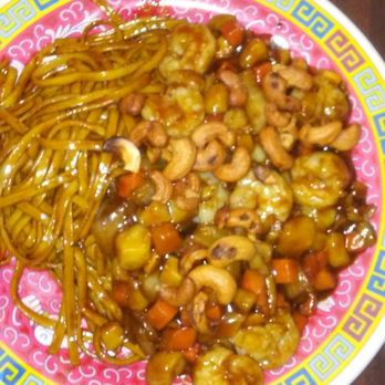 Chan's Garden - Lo men noodles with cashew shrimp. - Chinese Near Me - Bay City, Michigan Chan's Garden - Lo men noodles with cashew shrimp. - Chinese Near Me - Bay City, Michigan