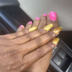 Envy Nails & Spa - Fill in full set_Gold Cat Eye Deluxe Pedicure-Bubble gum pink