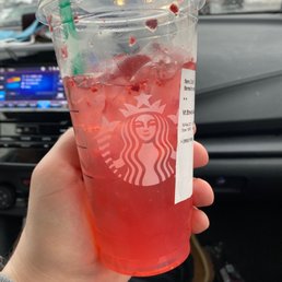 Strawberry açaí lemonade Strawberry açaí lemonade