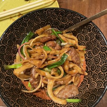 The Noodle Den - Mongolian beef stir-fry with knife sliced noodles - Chinese Near Me - Las Vegas, Nevada The Noodle Den - Mongolian beef stir-fry with knife sliced noodles - Chinese Near Me - Las Vegas, Nevada