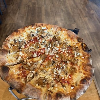 Pizzaleah - Bloomin Granny @ Pizzaleah - Pizza Near Me - Windsor, California