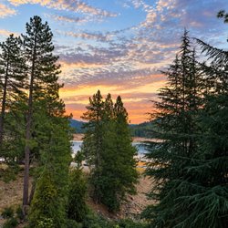 Shasta Lakeshore Retreat - Our view from the deck first night of our stay!