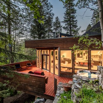 Stewart Mountain Lodging - Dusk at Modern Treehouse is the perfect spot to end the day. - Vacation Rentals Near Me - Sundance, Utah