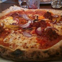 Gino's Pear Tree - Award winning spicy pizza