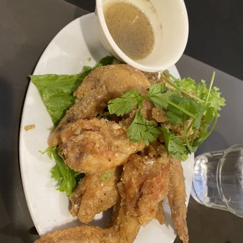 Phnom Penh - Phnom Penh deep fried chicken wings (small) - Cambodian Near Me - Vancouver, British Columbia
