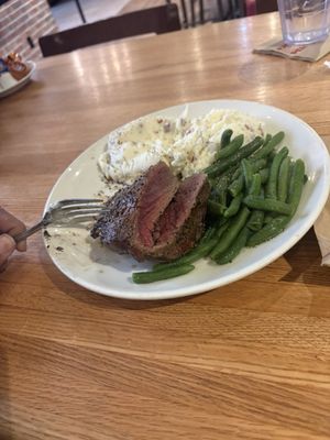 Applebee's Grill + Bar by null