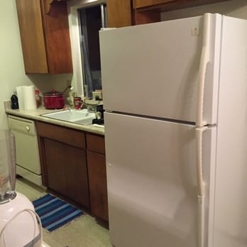 Butch's Appliances - Maytag fridge, like new!! - Appliances & Repair Near Me