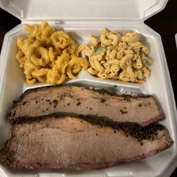 Lucky Cat BBQ - Combo Plate: Sliced Brisket on White Rice, Mac and Cheese, Macaroni Salad (BBQ sauce on side) - Food Trucks Near Me - North Las Vegas, Nevada Lucky Cat BBQ - Combo Plate: Sliced Brisket on White Rice, Mac and Cheese, Macaroni Salad (BBQ sauce on side) - Food Trucks Near Me - North Las Vegas, Nevada