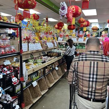 Linda's Tropical Fruits - Fruits & Veggies Near Me - Houston, Texas Linda's Tropical Fruits - Fruits & Veggies Near Me - Houston, Texas