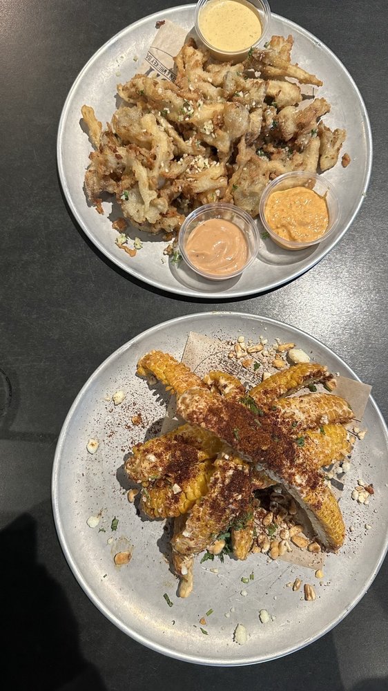 Stack 571 Burger & Whiskey Bar