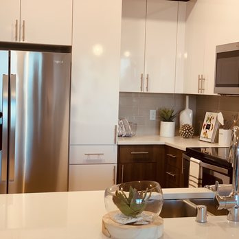 Madison25 Apartments - Did we say we have Pantries?*On select apts - Apartments Near Me - Tacoma, Washington Madison25 Apartments - Did we say we have Pantries?*On select apts - Apartments Near Me - Tacoma, Washington
