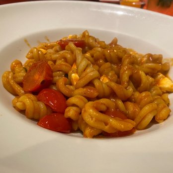 Dal Grano - Short Gemelli Pasta with Mozzarella, Cherry Tomatoes and Basil Sauce - Pasta Shops Near Me - McLean, Virginia