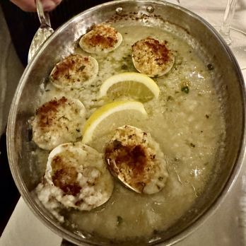L’incontro - Baked Clams - Italian Near Me - New York, New York L’incontro - Baked Clams - Italian Near Me - New York, New York