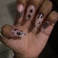Liz Nails