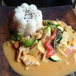 Kantine - Rotes Curry mit Huhn