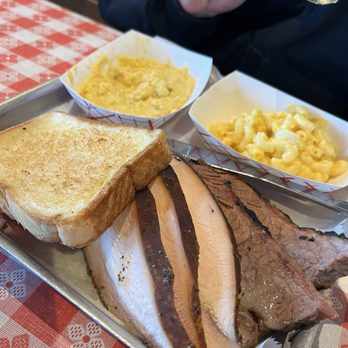 Hugh’s Q - 2 Meats   2 Sides Plate - Barbeque Near Me - Hickory, North Carolina