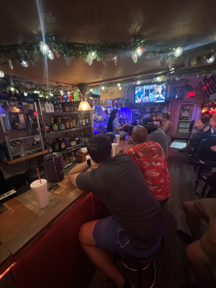 Mehdi's Sports Bar Logo
