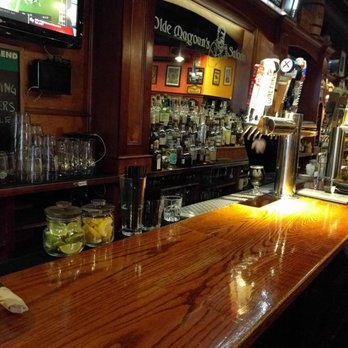 Olde Magoun's Saloon - Irish Near Me - Somerville, Massachusetts