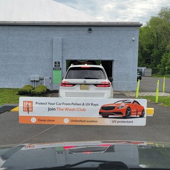 Valet Auto Wash - Waiting for the arm to raise so that I can get that wash job done! - Auto Detailing Near Me - Burlington, New Jersey Valet Auto Wash - Waiting for the arm to raise so that I can get that wash job done! - Auto Detailing Near Me - Burlington, New Jersey