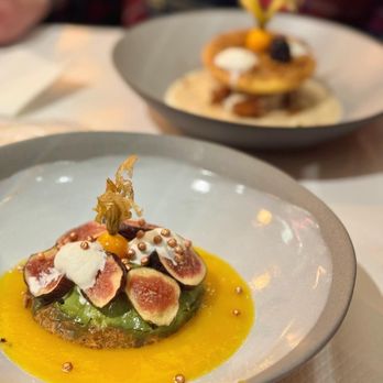 Le Bistro du Périgord - fig and pistachio dessert - Bistros Near Me - Paris, 75 Le Bistro du Périgord - fig and pistachio dessert - Bistros Near Me - Paris, 75