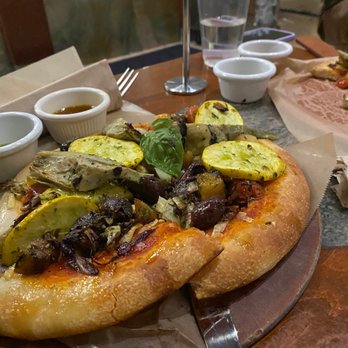 Urth Caffé-Pasadena - Veggie pizza - Cafes Near Me - Pasadena, California Urth Caffé-Pasadena - Veggie pizza - Cafes Near Me - Pasadena, California