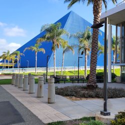 Walter Pyramid