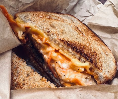 LUHV VEGAN DELI by null