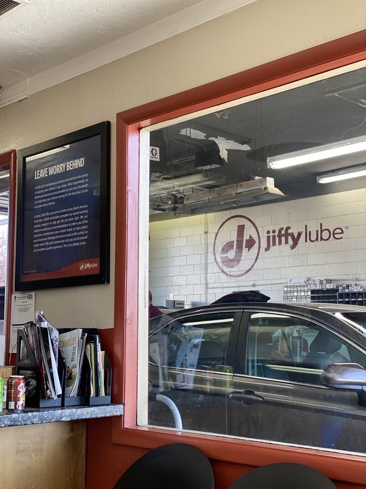 JIFFY LUBE Updated July 2024 12 Reviews 185 S Woodruff Ave