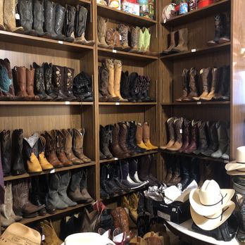 Ida Pearl’s - Boots - Antiques Near Me - Hubbard, Texas Ida Pearl’s - Boots - Antiques Near Me - Hubbard, Texas