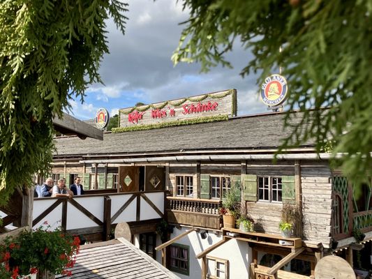 Käfer-Wiesn-Schänke by null