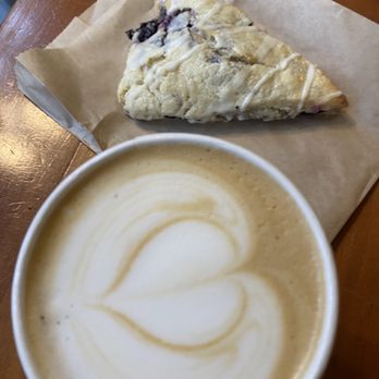 Case Study Coffee - Blueberry scone and honey lavender latte - Coffee & Tea Near Me - Portland, Oregon Case Study Coffee - Blueberry scone and honey lavender latte - Coffee & Tea Near Me - Portland, Oregon