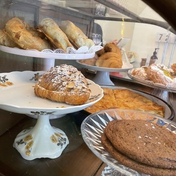 Doma Cafe - Pastry counter - Cafes Near Me - Chicago, Illinois