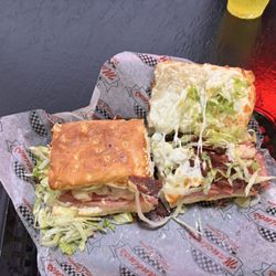 Mancino's Pizza & Grinders